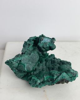 Pedra-malaquita-bruta-natural-fibrosa