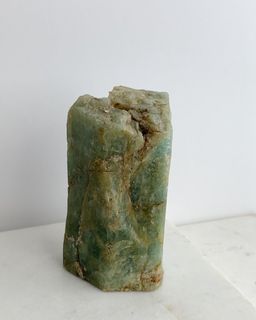 Pedra-Agua-Marinha-Bruta--Canudo--Formacao-Natural