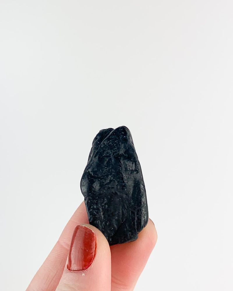 Pedra-Turmalina-negra-rolada