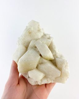 pedra-albita-formada-bruta